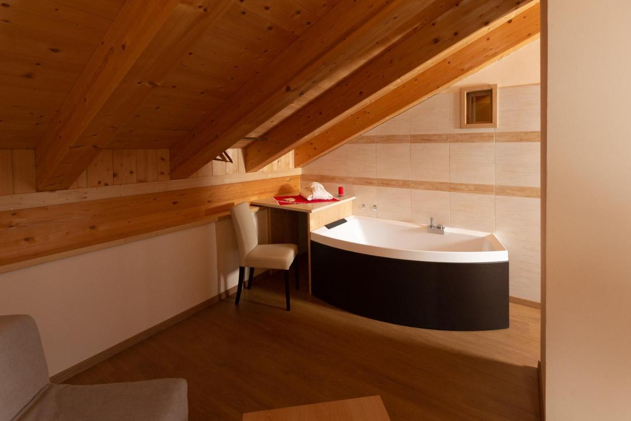 Hotel Meublè Adler - Rooms&Mountain Apartments Santa Caterina di Valfurva Extérieur photo