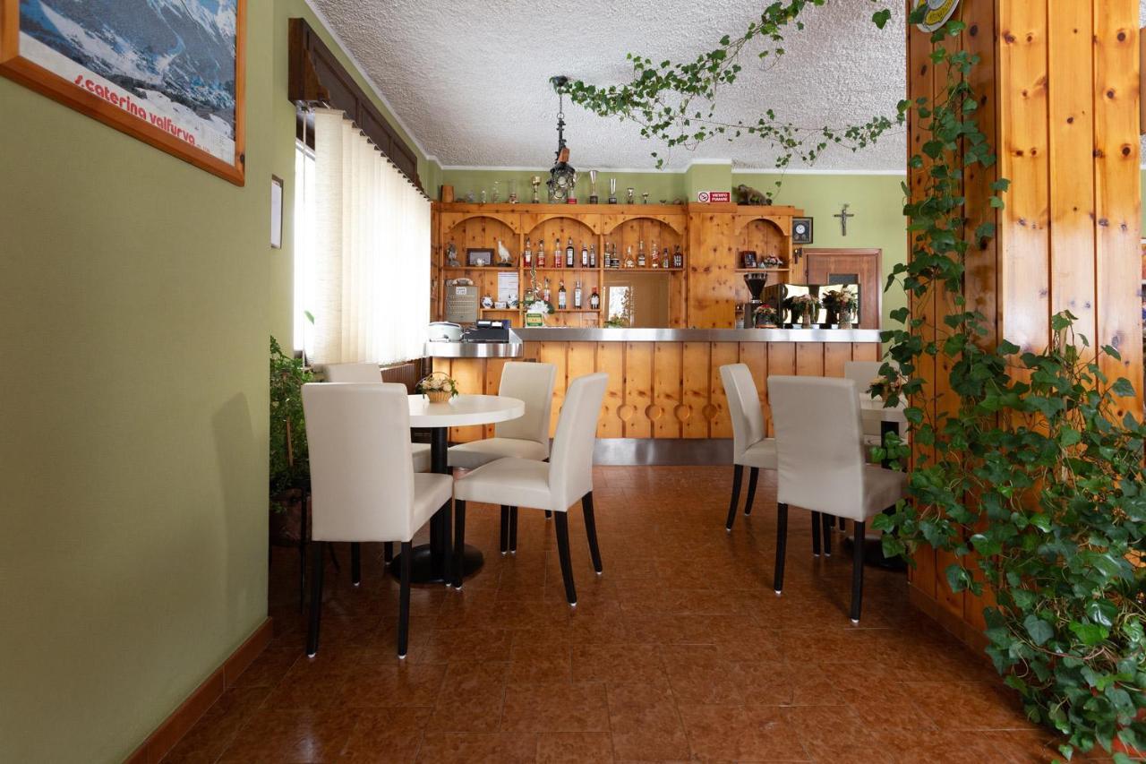 Hotel Meublè Adler - Rooms&Mountain Apartments Santa Caterina di Valfurva Extérieur photo